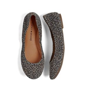 Lucky brand Emmie leopard printed flats